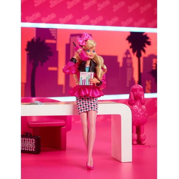 NIB✨ Barbie Rewind 1980s Vintage Reproduction Career Working Girl Doll VHS Box - Picture 7 of 10